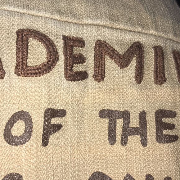 Men’s Akademiks Scripted Jeans - Picture 5 of 11